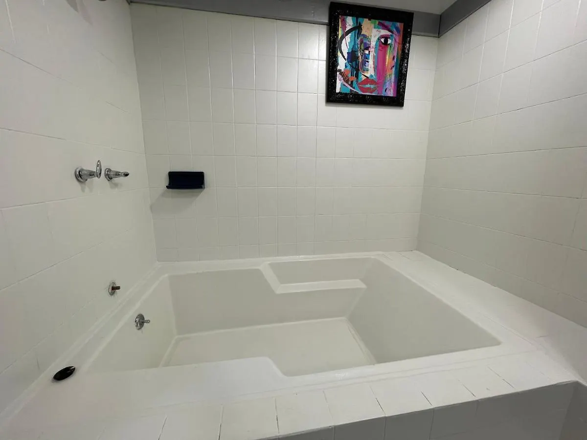 Los Angeles Aparthotel